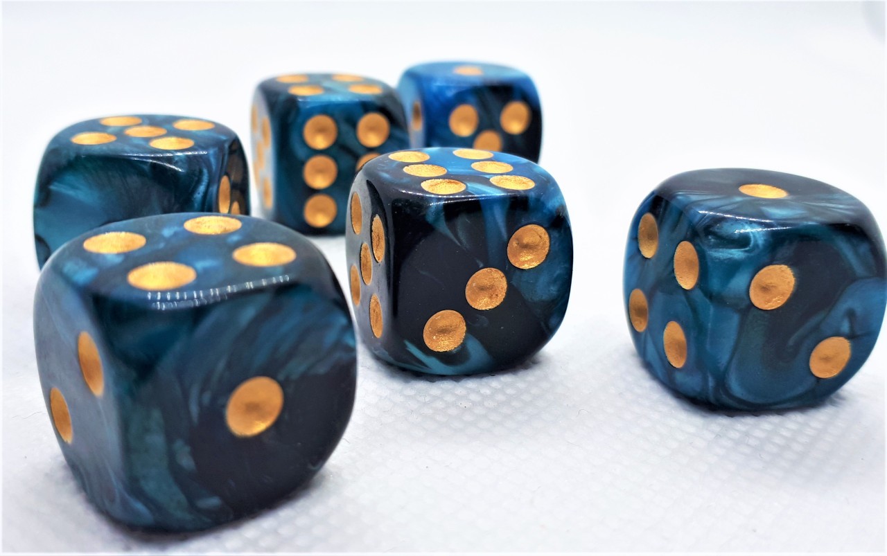 Dice4Friends Würfelset D6 Two Toned: Blue/Black+Gold (12)